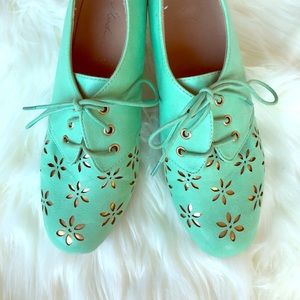 ModCloth Solar Powerful Heel in Mint Retro Vintage
